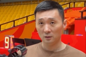 开云体育下载-刘炜：赵睿膝盖和跟腱出了一些问题 需要康复一段时间
