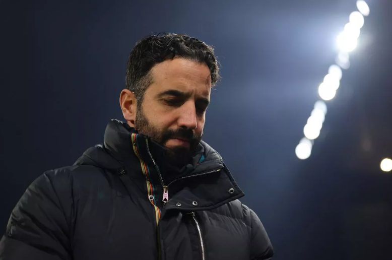 开云体育官网-阿莫林：我的团队中态度决定一切，只有全力以赴才有一席之地