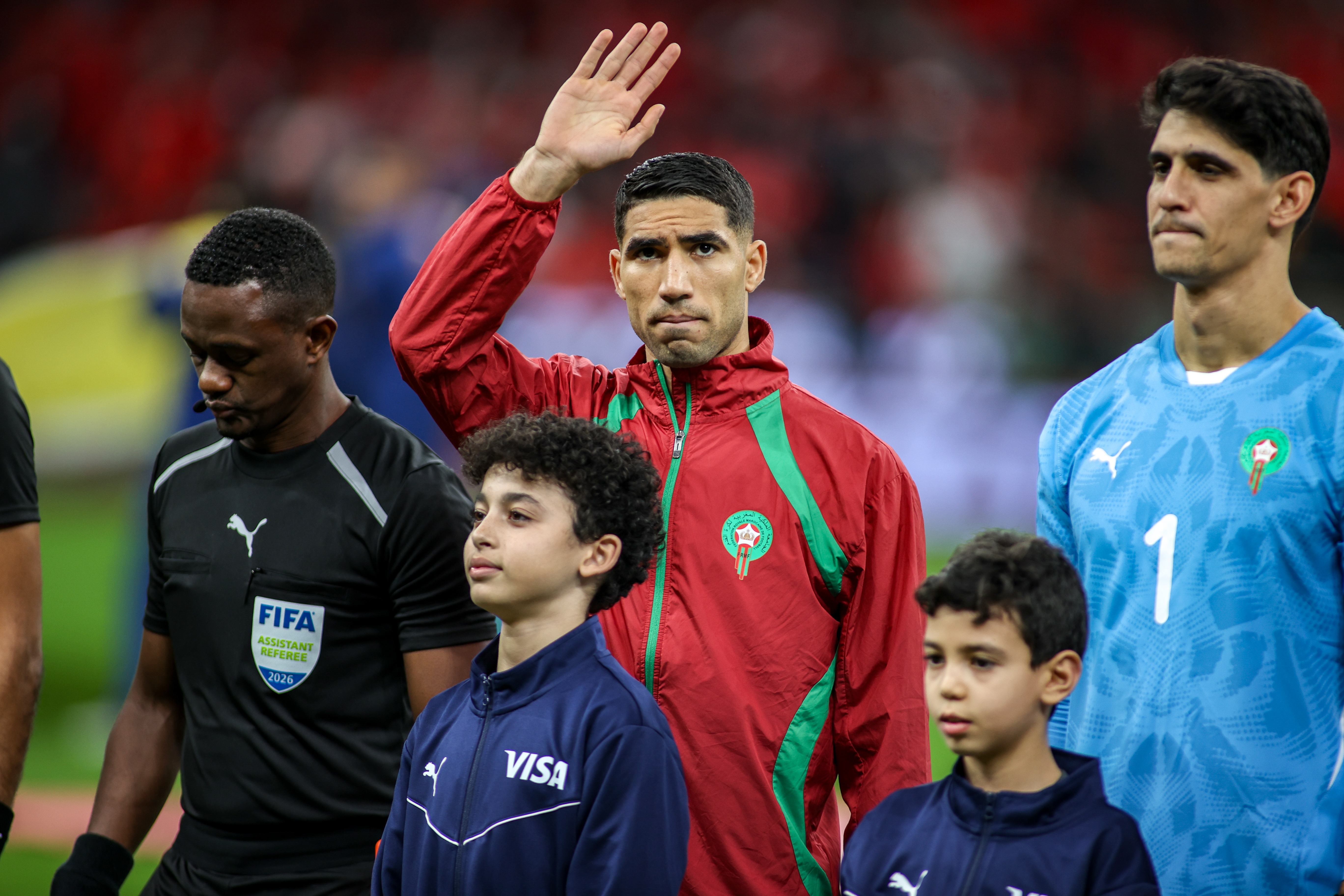 开云体育-心情不同！巴黎人报：巴黎两将阿什拉夫和姆巴耶已经归队