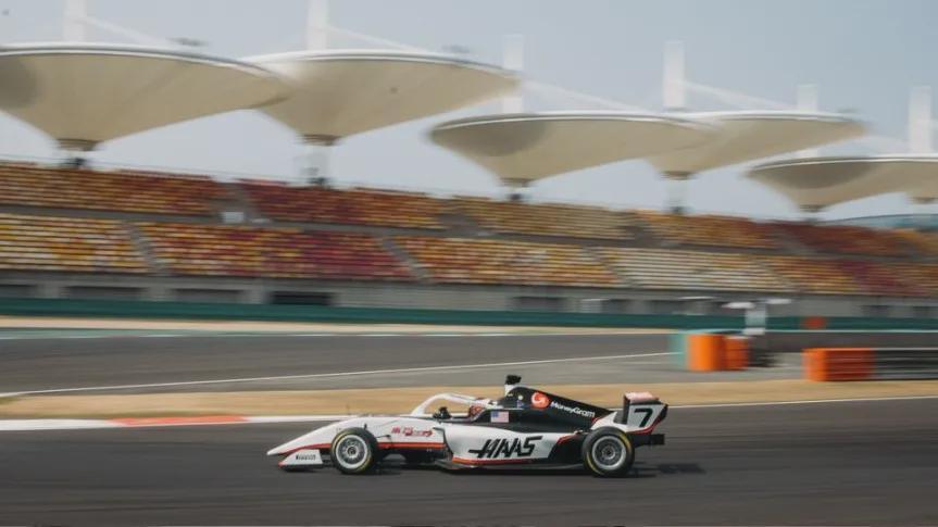 开云体育下载-F1赛事拉动周边酒店预订量大增125%